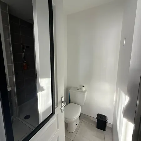 Climatise Orens N8 Apartment